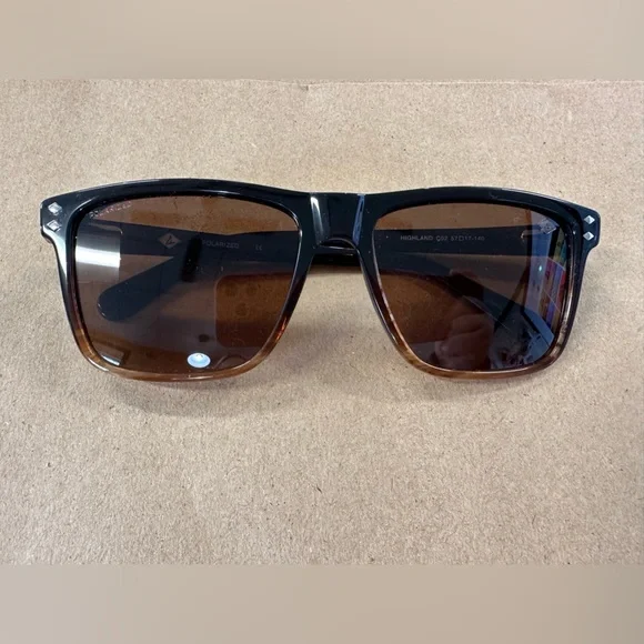 Polarized Sperry Highland Sunglasses Sperry Highland Polarized Black Square w/ Grey Flash Lens  main image 4